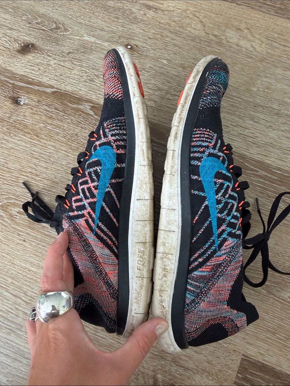 Nike Men Black Teal Coral Flyknit Athletic Shoes - Picture 2 of 6